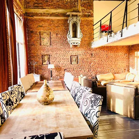 Chateau D'humieres - Casa Allegro 度假居 Humieres